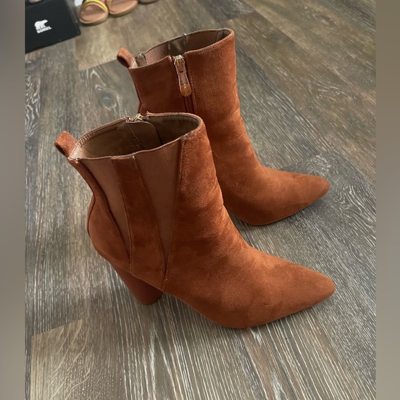 Cape Robbin Boots - Picture 3 of 7